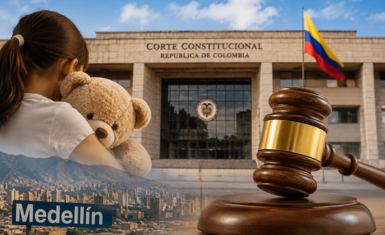 Palacio de Justicia de Colombia con representación de una decisión de la Corte Constitucional sobre un caso ocurrido en Medellín.
