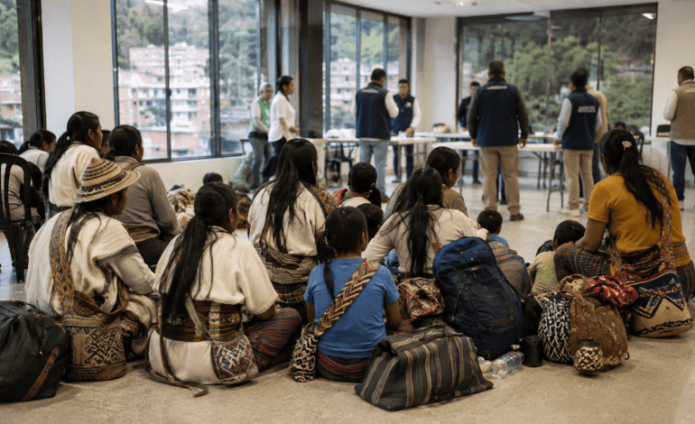 Indígenas desplazados llegan a Medellín desde Quibdó por amenazas