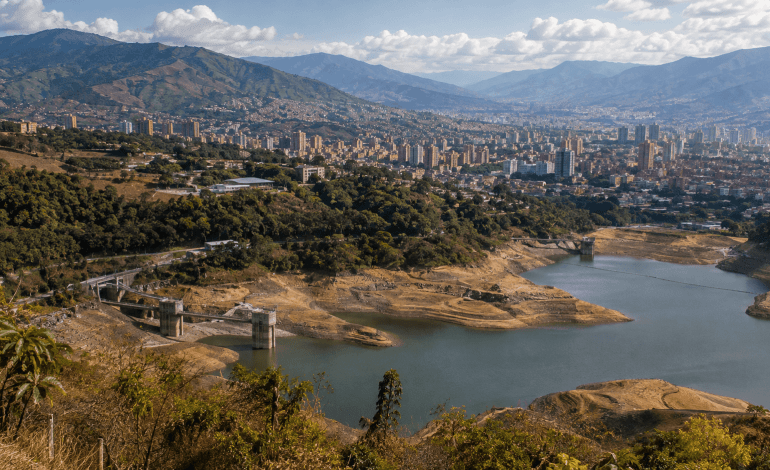 ahorro agua medellin