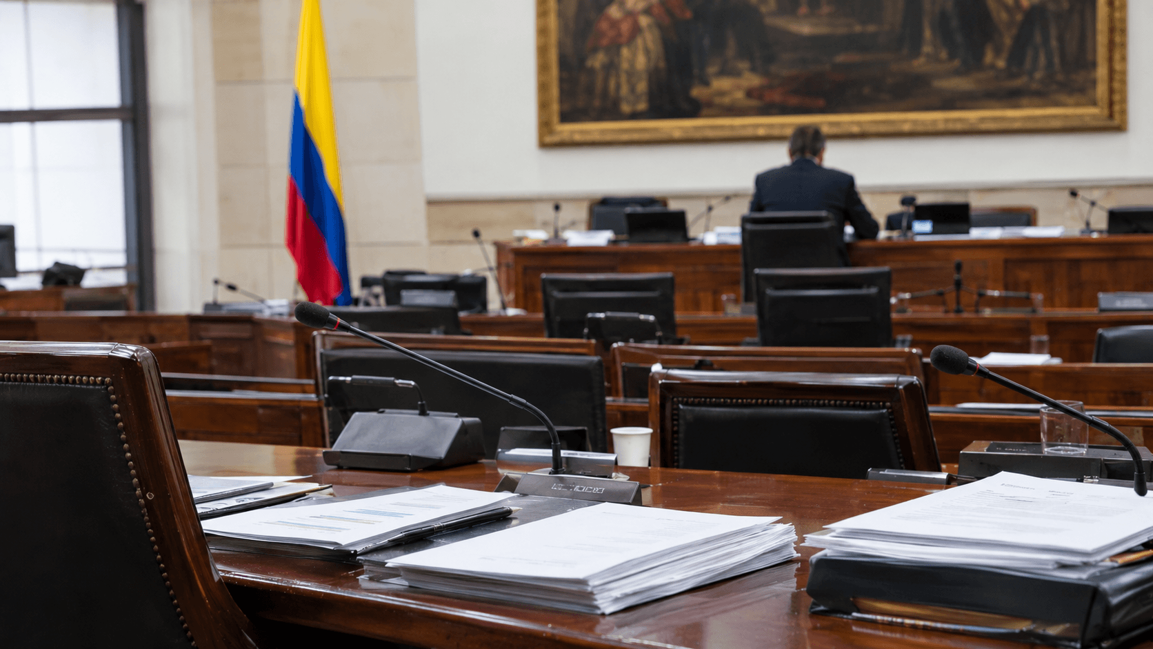 Carlos Montoya sale de Colpensiones tras polémica en el Senado