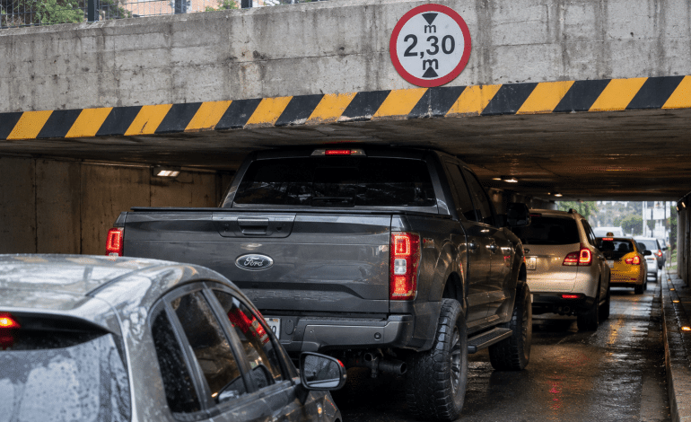 l deprimido de Suramericana por superar la altura permitida.
