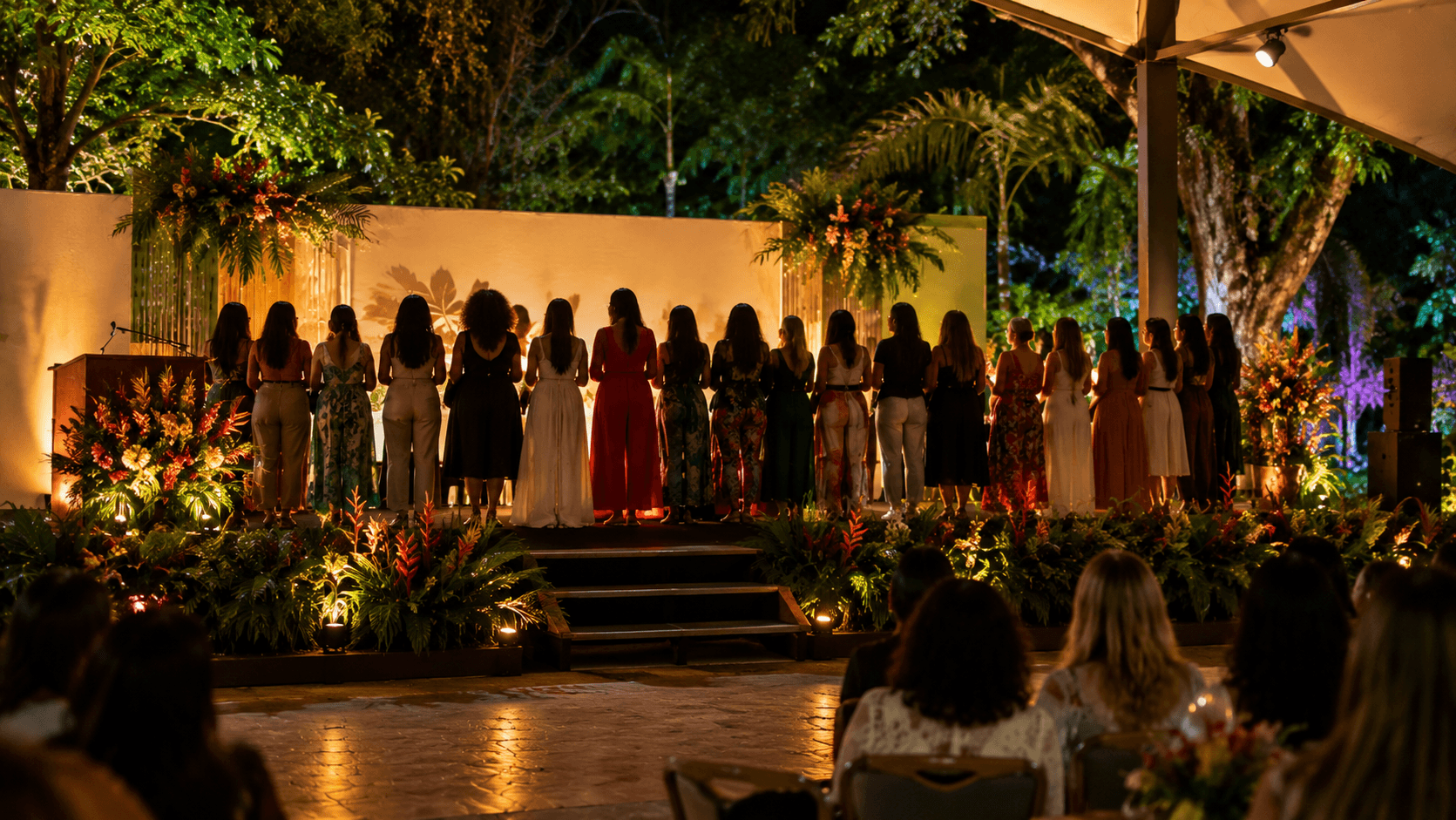 Gran Noche de las Mujeres premió a 20 líderes de Medellín