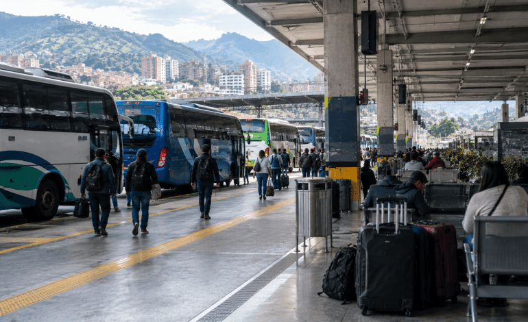 Terminales de Medellín movilizaron 759.600 viajeros durante el receso escolar de octubre