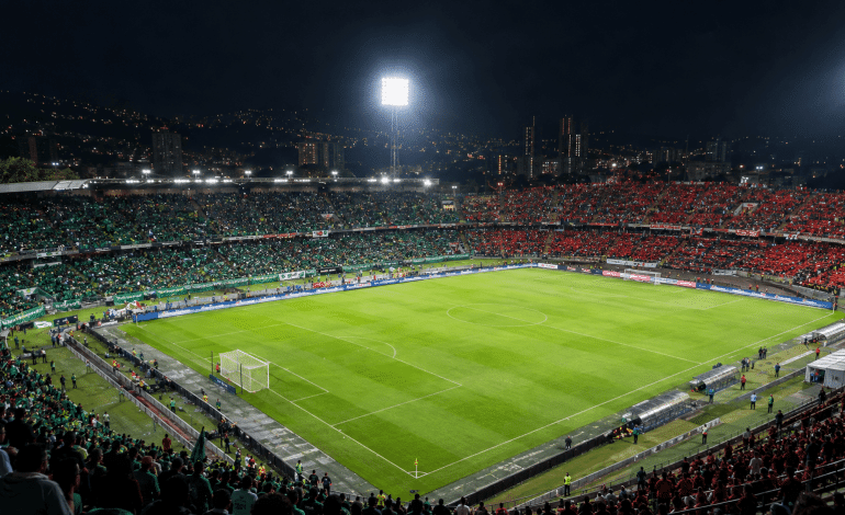 Nacional vs. DIM en el estadio Atanasio Girardot durante el clásico antioqueño por la Copa BetPlay.