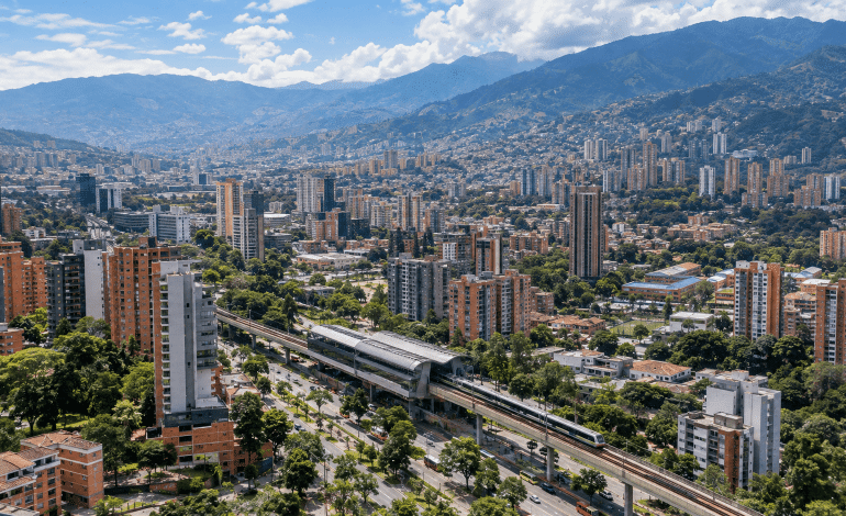 concejo: Revisión del POT: plano urbano de Medellín como contexto de los cambios de ordenamiento
